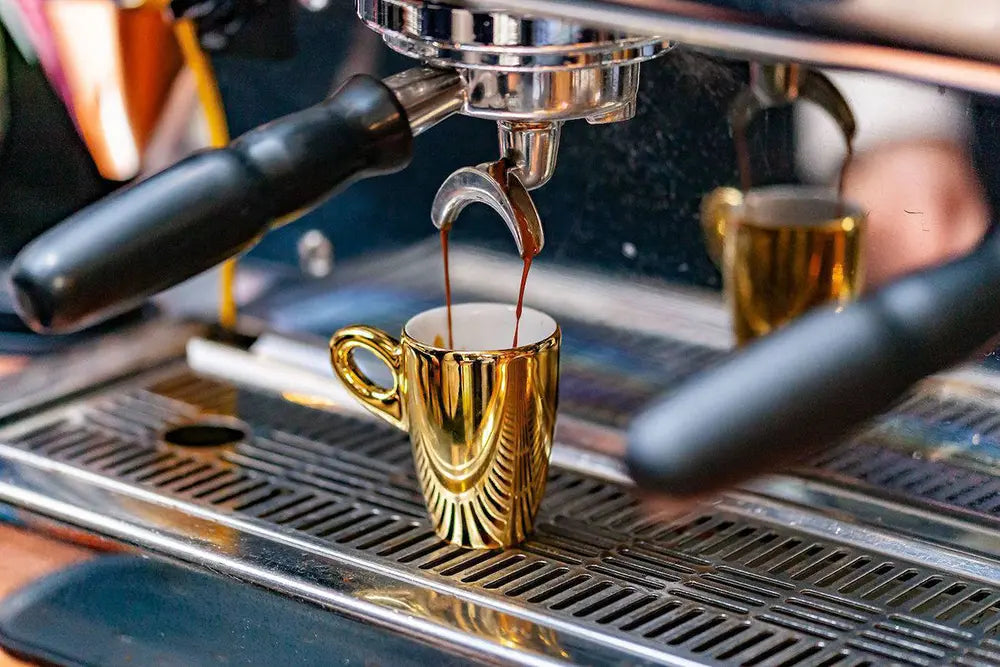 Coffee machine top bar pressure